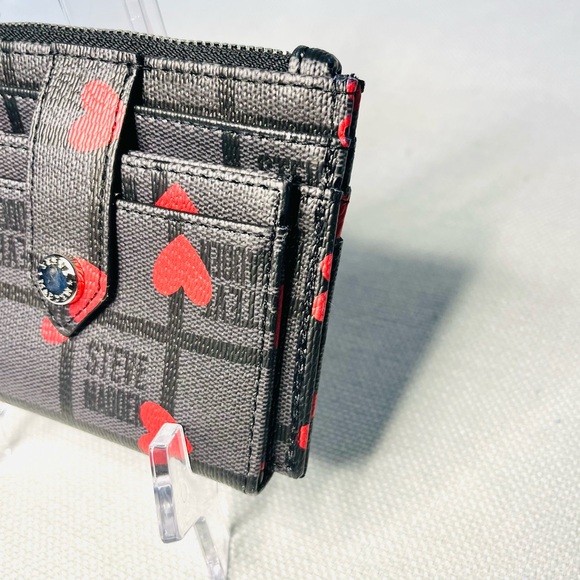 Steve Madden Gray and Black with Red Hearts Card Holder Coin Purse - New - Picture 5 of 8